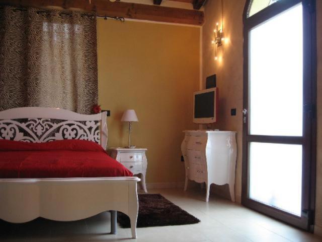Al Parco Bed & Breakfast ราเวนนา ภายนอก รูปภาพ